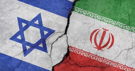 Ali Chamenei, Najwyższy Przywódca Iranu, zapowiedział we wtorek, że Izrael zostanie „ukarany” za poniedziałkowy atak na konsulat Teheranu w Damaszku. Zginęło tam siedmiu członków Gwardii Rewolucyjnej, w tym dwóch generałów elitarnej jednostki Al-Kuds.