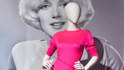 Różowa sukienka Marilyn Monroe sprzedana za 325 tys. dolarów