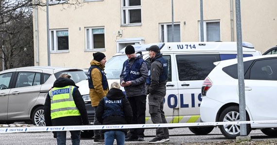 Fińska policja ujawniła motyw wczorajszej strzelaniny w szkole podstawowej w Vanda. 12-letni chłopiec zabił rówieśnika i ciężko ranił dwie koleżanki w tym samym wieku. Powodem miał być mobbing, jakiego doświadczył. 
