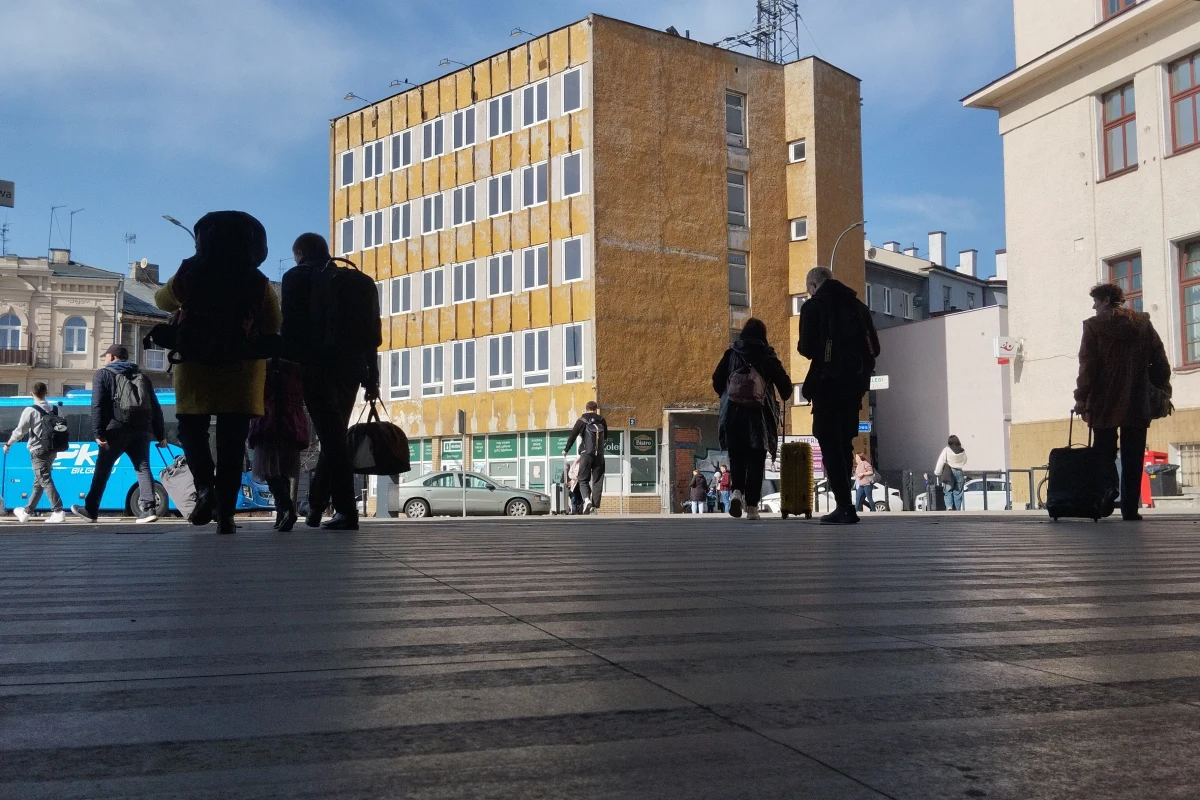 Co najmniej 3 mln zł spodziewa się uzyskać komornik z licytacji charakterystycznego budynku stojącego obok Dworca Głównego PKP w Lublinie.