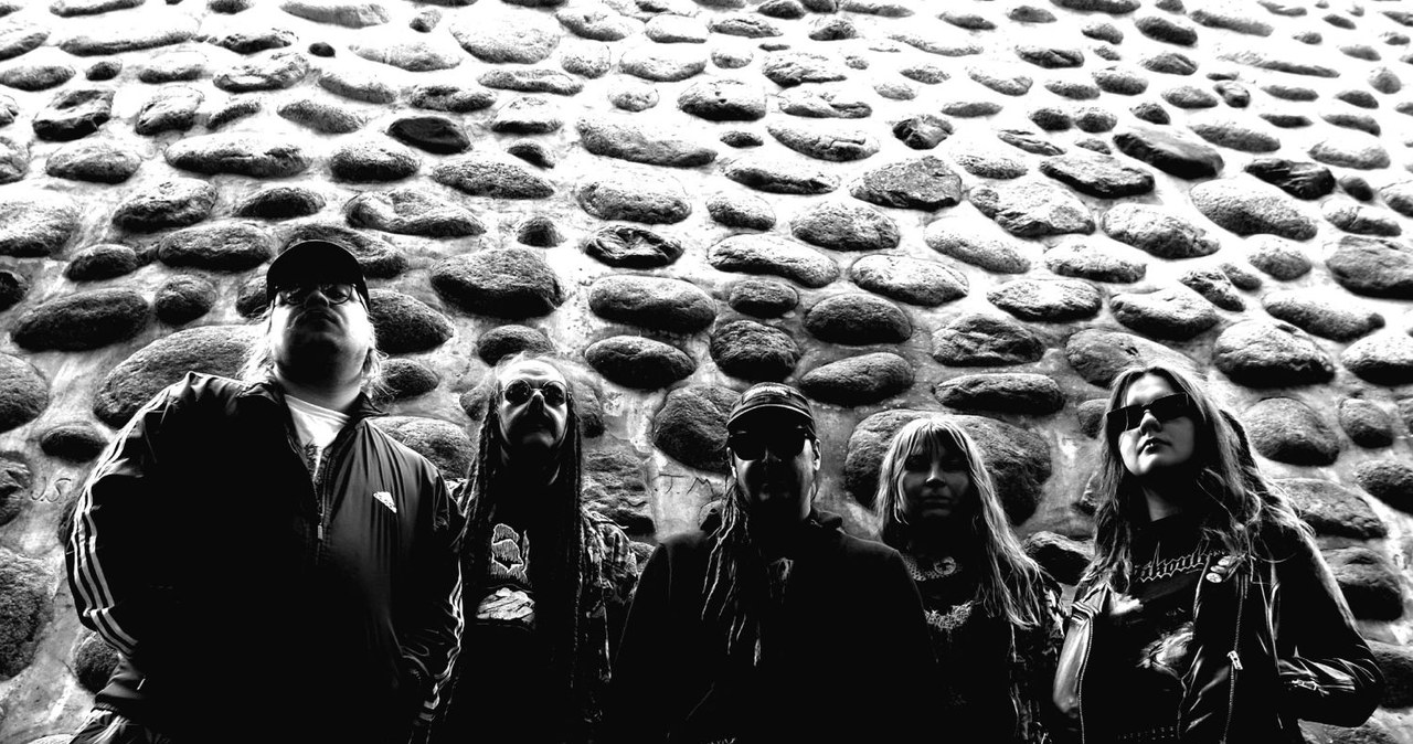 Deathmetalowa formacja Unearthly Rites podpisała umowę z Prosthetic Records. Debiutancki album Finów ujrzy światło dzienne na początku maja.