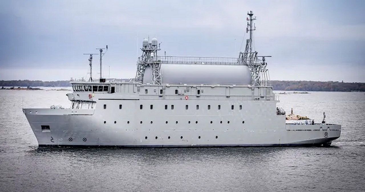 Szwedzka Marynarka Wojenna wzbogaciła się o nowy statek wywiadowczy, który nosi nazwę HMS Artemis. W jego powstaniu brali udział Polacy. Dzięki tej jednostce, teraz bezpieczeństwo krajów NATO wzniesie się na nowy, wyższy poziom.
