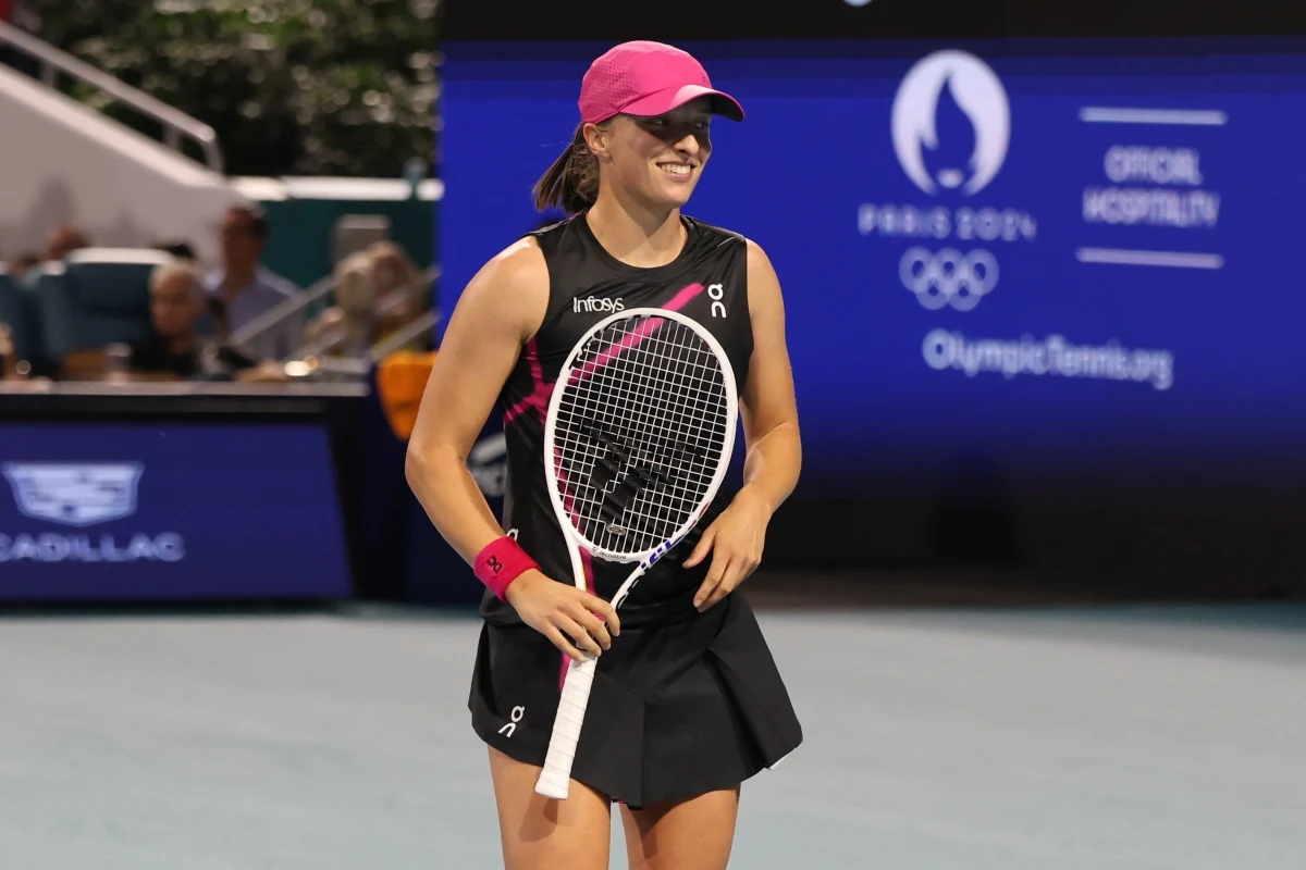 Dwa lata temu, 4 kwietnia 2022 roku, Iga Świątek oficjalnie zadebiutowała jako liderka światowego rankingu tenisistek. Po raz pierwszy pojawiła się w nim 7 listopada 2016 roku i zajmowała 903. pozycję. Dotarcie na szczyt zajęło jej 1974 dni. W ciągu dwóch lat oddała prowadzenie w rankingu WTA tylko na niespełna dwa miesiące.