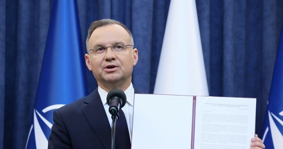 Prezydent Andrzej Duda dąży do przeforsowania pomysłu podniesienia składki natowskiej z 2 do 3 proc. PKB. "Mój list otwiera dyskusję na ten temat" - przekazał Duda, informując, że wystosował korespondencję w tej sprawie do przywódców państw NATO.