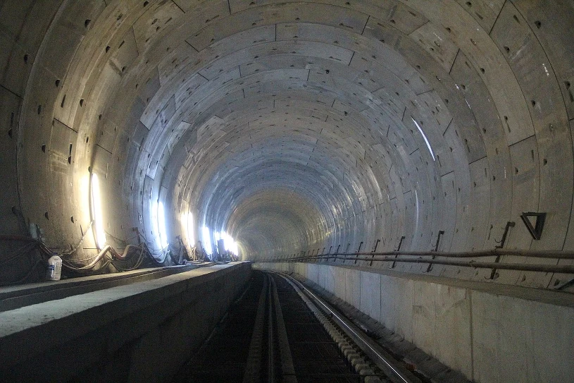 Zbudują najdłuższy tunel kolejowy świata. Ponad 120 km długości