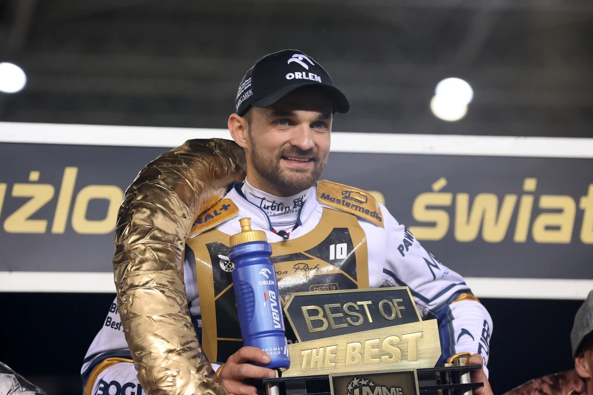 Bartosz Zmarzlik wygrał w Łodzi Indywidualne Międzynarodowe Mistrzostwa Ekstraligi. Żużlowiec Orlen Oil Motor Lublin triumfował w tej imprezie po raz piąty. Drugie miejsce zajął Australijczyk Jason Doyle, a trzecie Szwed Fredrik Lindgren.