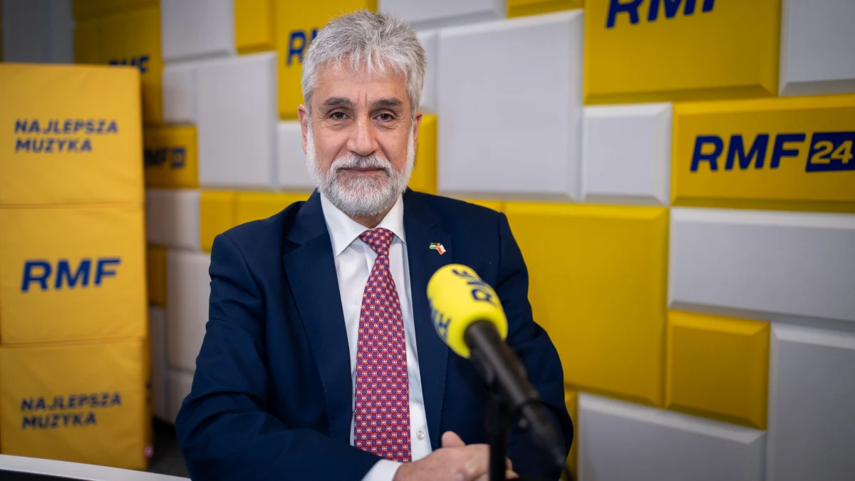 "Przeprosiny za śmierć ludzi na pewno nie wystarczą. Moim zdaniem to jest bardzo mało. Trzeba się poprawić, naprawić to, co doprowadziło do tej tragedii" – mówił Mahmoud Khalifa, który był Gościem Krzysztofa Ziemca w RMF FM. W ten sposób ambasador Palestyny w Polsce ocenił wczorajsze przeprosiny ambasadora Izraela za śmierć Polaka i atak na konwój humanitarny w Strefie Gazy.