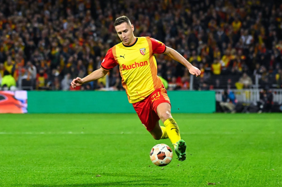 Przemysław Frankowski w sobotnie popołudnie oczarował fanów Lens, zdobywając przepiękną bramkę w meczu ligi francuskiej z Le Havre. Spotkanie zakończyło się remisem 1:1.