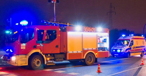 Sześć osób, w tym dziecko, zostało rannych w sobotni wieczór w wypadku na drodze krajowej nr 8 w Wilkowie Wielkim w województwie dolnośląskim.
