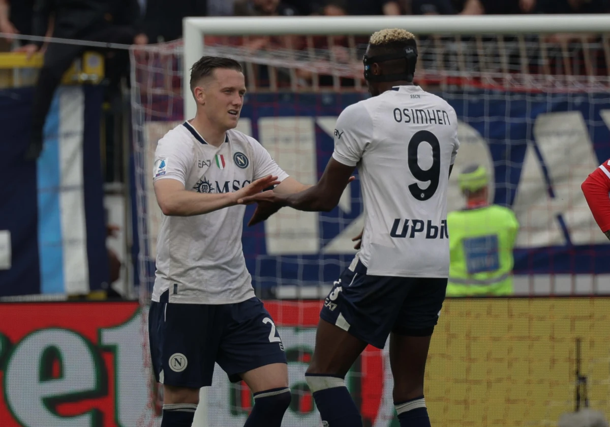 Piotr Zieliński zdobył piękną bramkę po strzale z dystansu w wygranym 4:2 z Monzą wyjazdowym meczu 31. kolejki włoskiej ekstraklasy piłkarskiej. To trzecie w tym sezonie ligowym trafienie polskiego pomocnika, który wyszedł w podstawowym składzie i grał do 68. minuty.