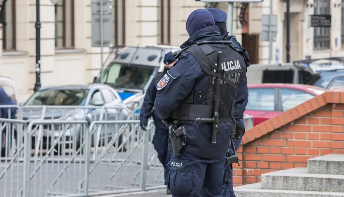 Podejrzany o podwójne zabójstwo w małopolskich Spytkowicach został zatrzymany - informuje policja. 54-latka schwytano w Niemczech.