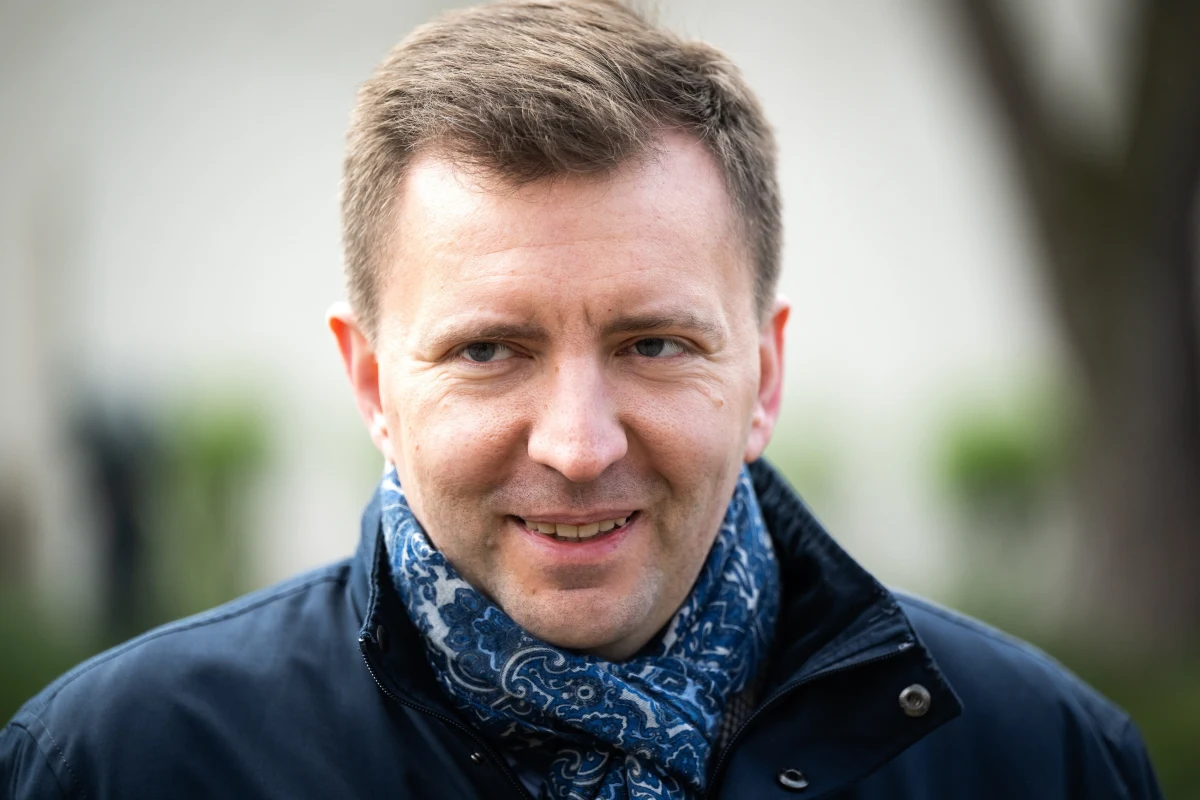 Urzędujący od 2010 r. prezydent Bydgoszczy Rafał Bruski (KWW Koalicja Obywatelska) ponownie wygrał wybory na prezydenta miasta. W pierwszej turze zdobył 53,5 proc. głosów - wynika z oficjalnych danych PKW.