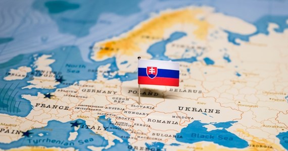 Portal słowackiego dziennika "Pravda" poinformował w poniedziałek, że za dwa dni ze Słowacji do Włoch wróci pożyczony system obrony powietrznej SAMP/T. "Infrastruktura krytyczna Słowacji pozostanie bez wystarczającej ochrony" - ostrzega premier Robert Fico. Słowacki MON szuka zastępczego rozwiązania.