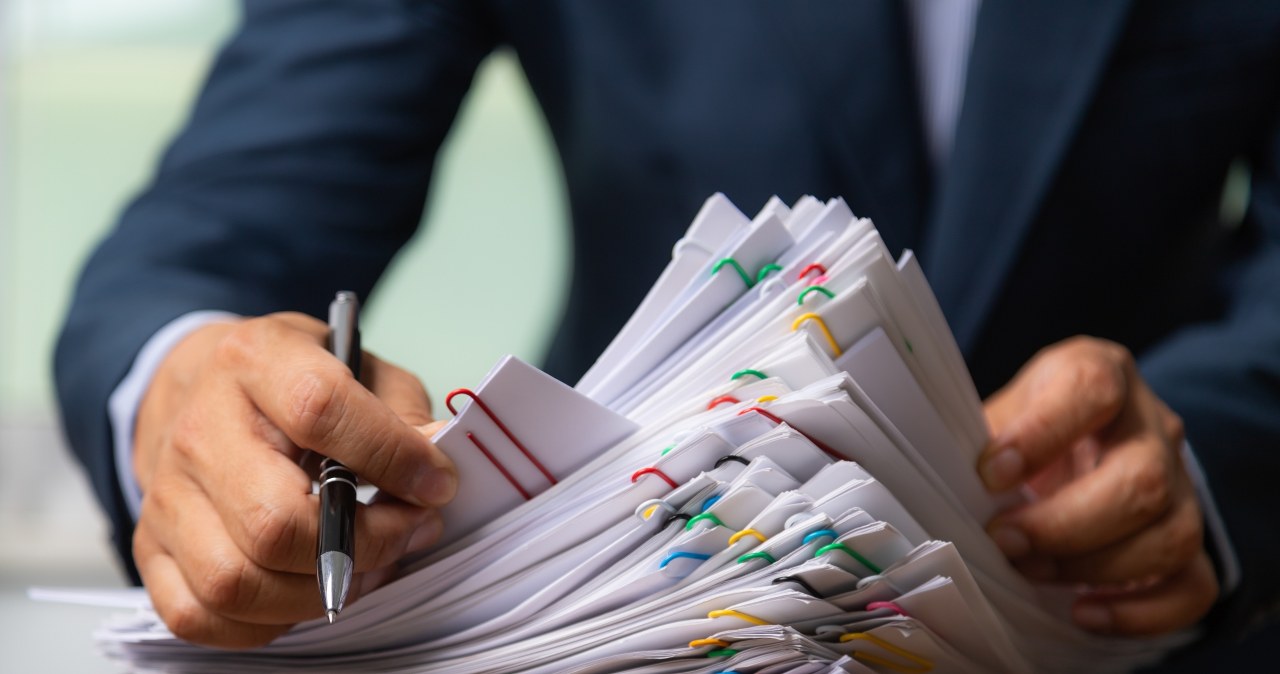 Co z deregulacją? "Wtaczanie głazu na wierzchołek góry przez Syzyfa"