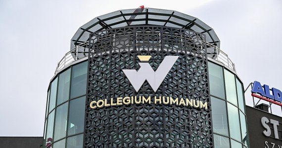 Minister nauki i szkolnictwa wyższego Dariusz Wieczorek poinformował w poniedziałek, że zdecydował o wstrzymaniu 18 mln zł na stypendia dla Collegium Humanum. "To bezprecedensowa sytuacja" – dodał.