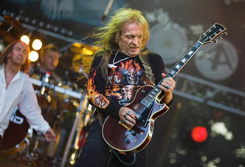 Jego marzeniem od dziecka była gra na gitarze. I to marzenie udało się spełnić do tego stopnia, że Andrzej Nowak został jedną z legend polskiego rocka i metalu. 9 kwietnia założyciel słynnej grupy TSA skończyłby 65 lat.