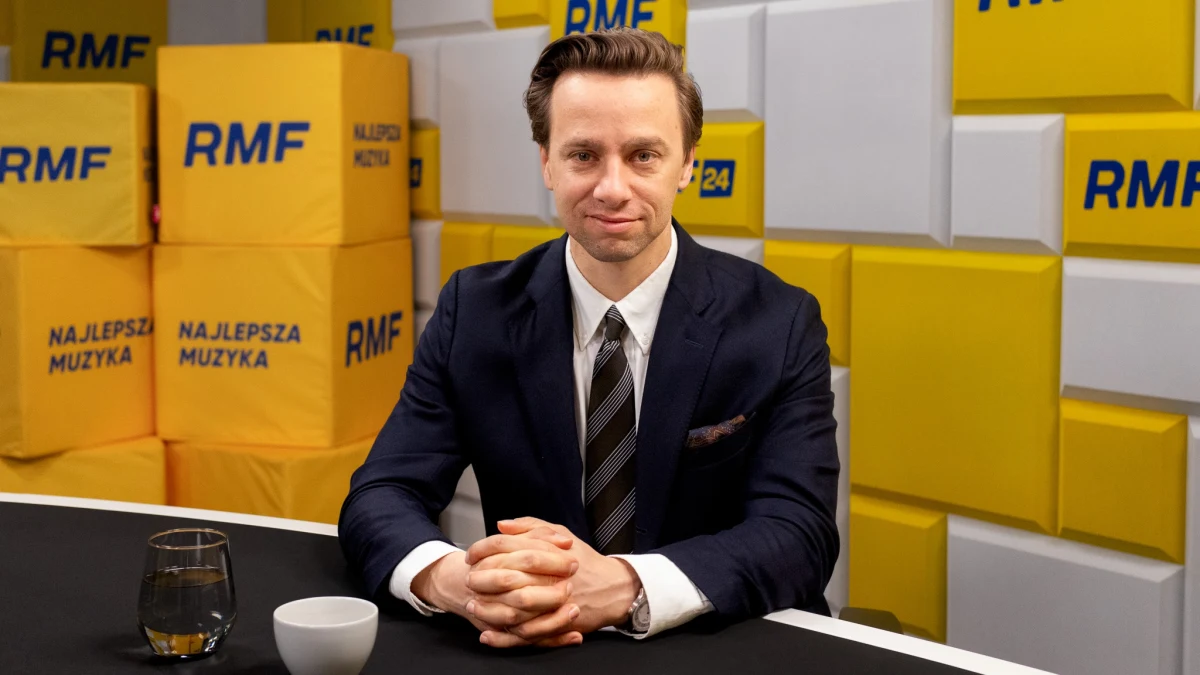 "My nie prowadzimy w tej chwili żadnych rozmów z PiS-em" - powiedział w Porannej rozmowie w RMF FM Krzysztof Bosak, odnosząc się do ewentualnych koalicji w sejmikach wojewódzkich. "Konfederacja nie będzie żadną przystawką ani dla PiS-u, ani dla PO" - dodał lider tego ugrupowania.