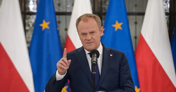 Parlament Europejski przyjął dziś pakt migracyjny. Rozporządzenie wprowadzające mechanizm tzw. dobrowolnej solidarności zaakceptowano głosami 301 deputowanych, 272 było przeciw, 46 wstrzymało się od głosu. "Polska nie zgodzi się na mechanizm relokacji tak czy inaczej " - powiedział na popołudniowej konferencji prasowej premier Donald Tusk.