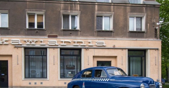 Po kilkudziesięciu latach do floty MPK SA w Krakowie wrócił wyjątkowy pojazd – to licząca prawie 70 lat taksówka marki Warszawa M20. Ten samochód był wykorzystywany przez krakowskiego przewoźnika od 1956 roku.