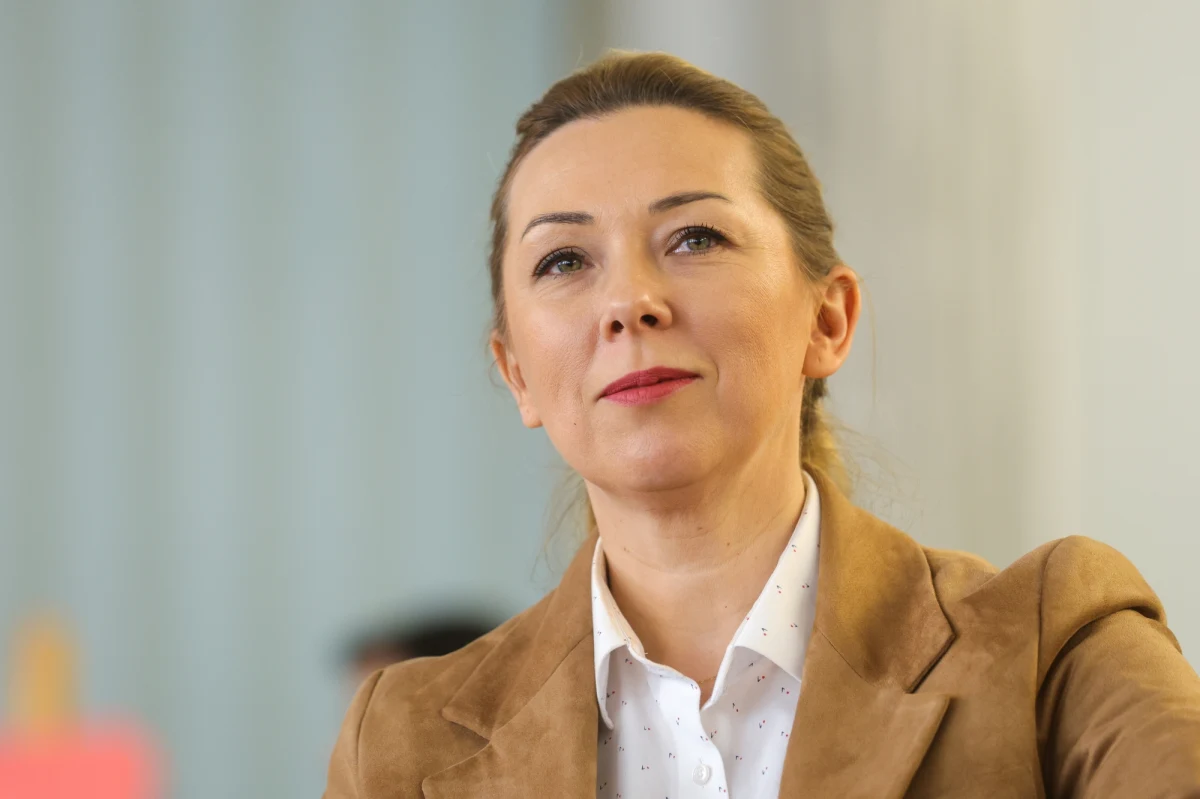 „Zgoda jest nam dziś bardzo potrzebna” – powiedziała w Porannej rozmowie w RMF24 Barbara Oliwiecka. Posłanka Trzeciej Drogi była pytana przez Tomasza Weryńskiego o to, czy kwestia aborcji złamie koalicję rządzącą. „Myślę, że to kluczowe, żeby przeszły cztery projekty” – przyznała polityk, odnosząc się do najbliższych prac Sejmu. Dodała, że będzie głosować „za liberalizacją do 12. tygodnia”.