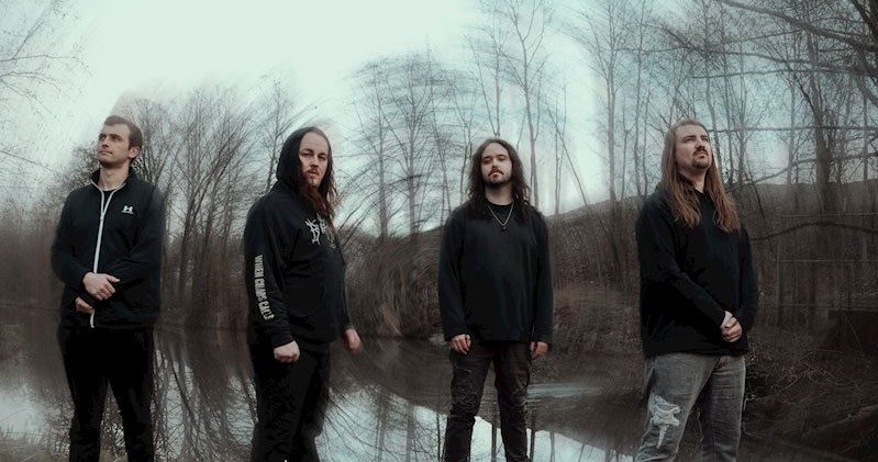 Blackmetalowcy z Svneatr szykują się do majowej premiery nowego albumu. Według zapowiedzi Kanadyjczyków "Never Return" brzmi znacznie bardziej postępowo.