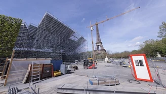 W Paryżu powstają tymczasowe areny na igrzyska olimpijskie. WIDEO