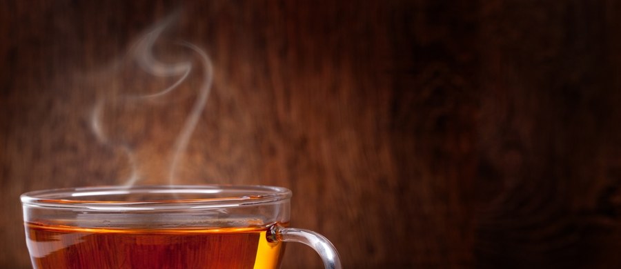 Główny Inspektorat Sanitarny ostrzega przed trzema partiami herbaty czarnej. W wyniku kontroli w dwóch z nich stwierdzono przekroczenie najwyższego dopuszczalnego poziomu alkaloidów pirolizydynowych, a w trzeciej - pestycydu.
