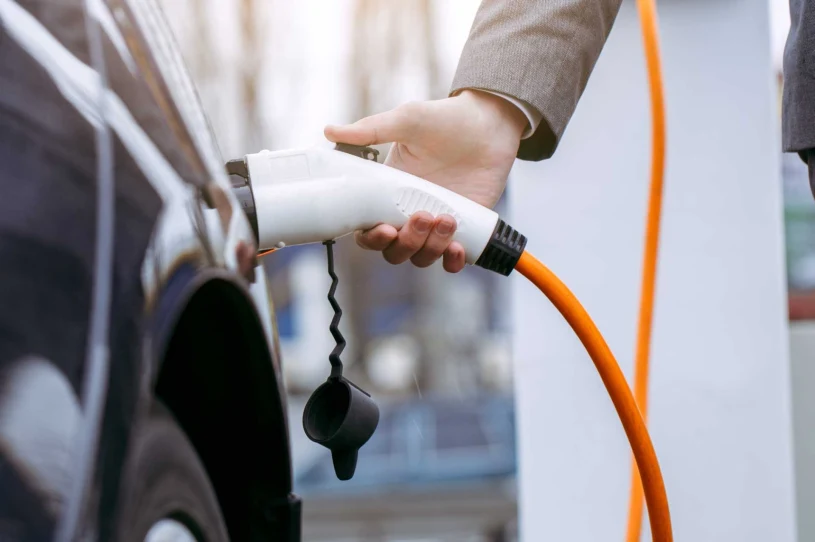 Szwedzi sprawdzili kondycję baterii w elektrykach. Kia i Tesla na podium