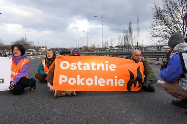 /Organizacja Ostatnie Pokolenie  /Twitter