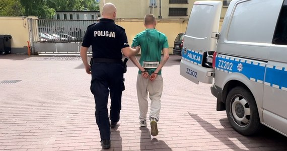 Mężczyzna uwięził w piwnicy kobietę, którą dopiero co poznał w internecie. 42-latka zatrzymali warszawscy policjanci ze Śródmieścia. 