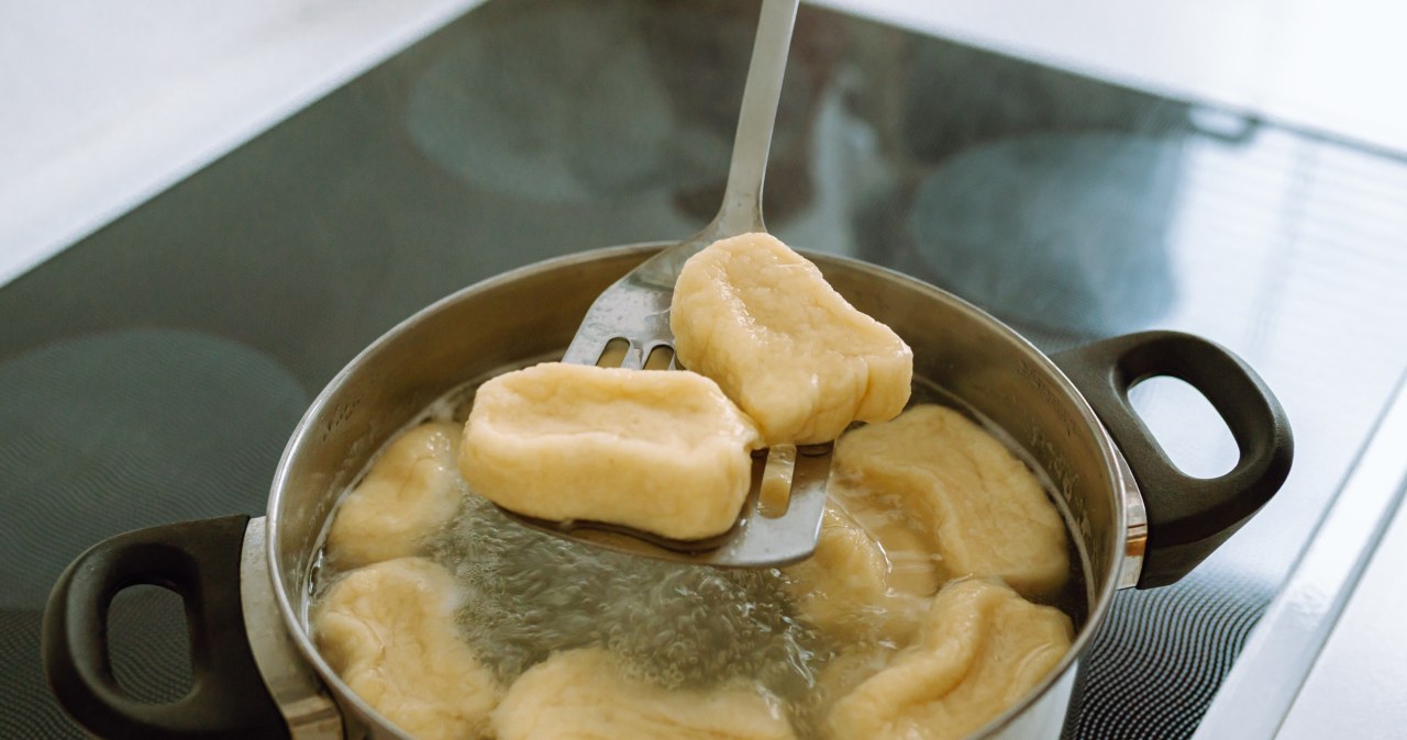 Koniec z klasycznymi kluskami. Oto najlepsze, wiosenne dodatki do leniwych