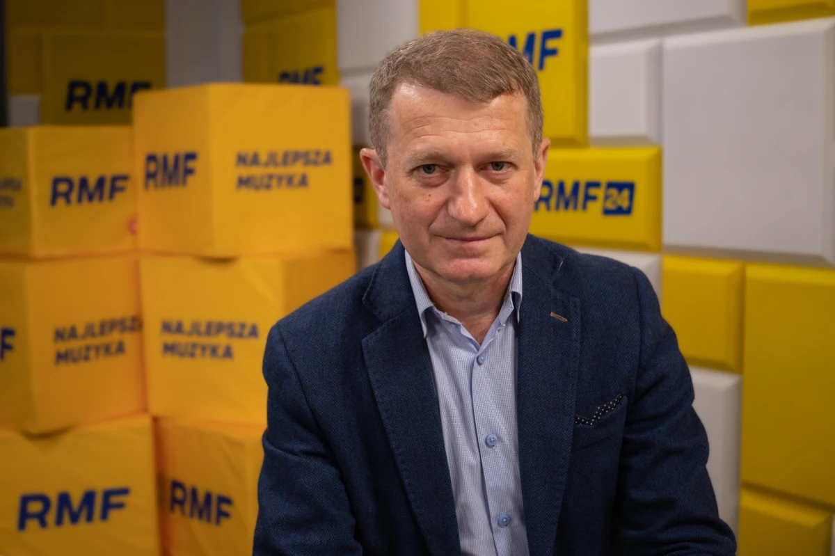 "Z mównicy poszło, że aborcja jest OK. To mnie bardzo boli. Młodzi ludzie, którzy oglądali, mają jeszcze większe zamieszanie w głowach" - mówił w Porannej rozmowie w RMF FM Ireneusz Raś, poseł Trzeciej Drogi, pytany o ubiegłotygodniową debatę w Sejmie nad projektami dotyczącymi liberalizacji prawa aborcyjnego. "Aborcja nie jest OK. Jestem zwolennikiem kompromisu z 1993 r." - dodał.  