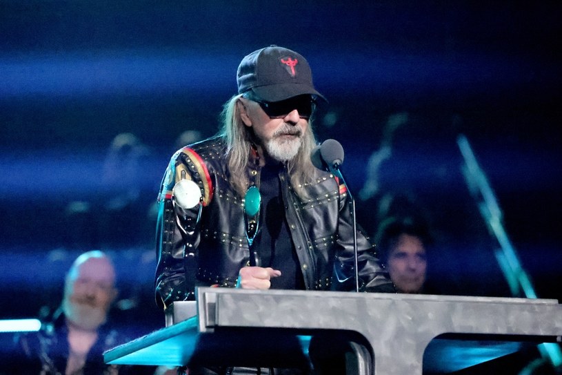 W najnowszym wywiadzie z "Total Guitar" Glenn Tipton opowiedział, jak wyglądają jego zmagania z chorobą Parkinsona. Ze względu na tę diagnozę 76-letni obecnie gitarzysta już w 2018 r. zdecydował się wycofać się z udziału w wyczerpujących trasach koncertowych z Judas Priest.
