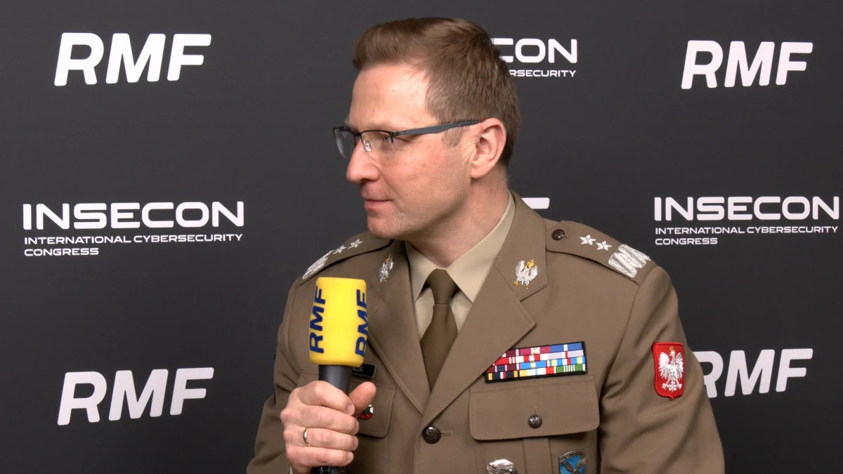 "Musimy robić wszystko, by być o kilka kroków do przodu przed naszymi adwersarzami" - mówi w rozmowie z RMF FM dowódca Wojsk Obrony Cyberprzestrzeni, gen. Karol Molenda. "Nie jest tajemnicą, że największe ich nagromadzenie jest za naszą wschodnią granicą" - dodaje. Wojskowy jest jednym z prelegentów Międzynarodowego Kongresu Cyberbezpieczeństwa INSECON w Poznaniu.