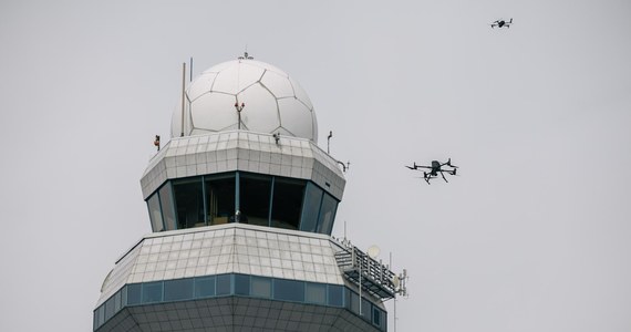 Resort infrastruktury poinformował o ataku hakerskim na nowo uruchomioną aplikację dronową. Aplikacja DroneTower umożliwia zgłoszenie lotu dronem oraz np. na sprawdzenie warunków lotu w wybranej lokalizacji.