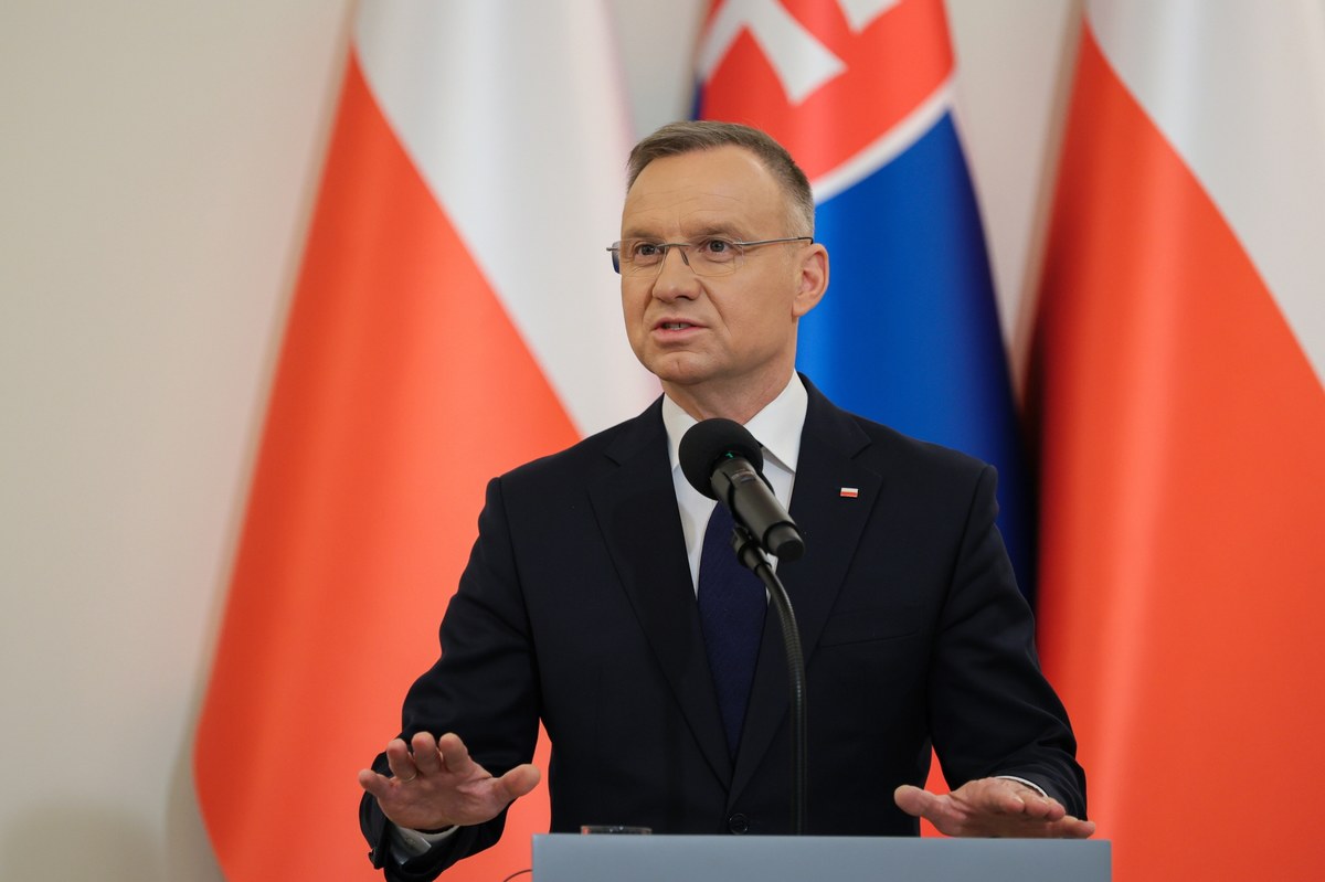 Od wielu lat budujemy system obrony powietrznej oparty przede wszystkim na systemie Patriot - oświadczył prezydent Andrzej Duda, odnosząc się do pomysłu budowy tzw. żelaznej kopuły nad Europą. Zwrócił uwagę, że to jest "biznesowy projekt niemiecki", który pojawił się przed dwoma laty.