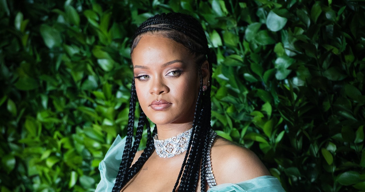 Rihanna, wywiadzie, magazynu, Interview, poruszyła, temat, nagrania, nowej, płyty, zabrała, głos, drugiej, ciąży, tego, jaki, sp Zdradziła, jak druga ciąża zmieniła jej ciało. Rozważa operację plastyczną