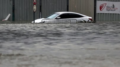 Dubaj pod wodą. Lotnisko zamieniło się w morze [FILMY]