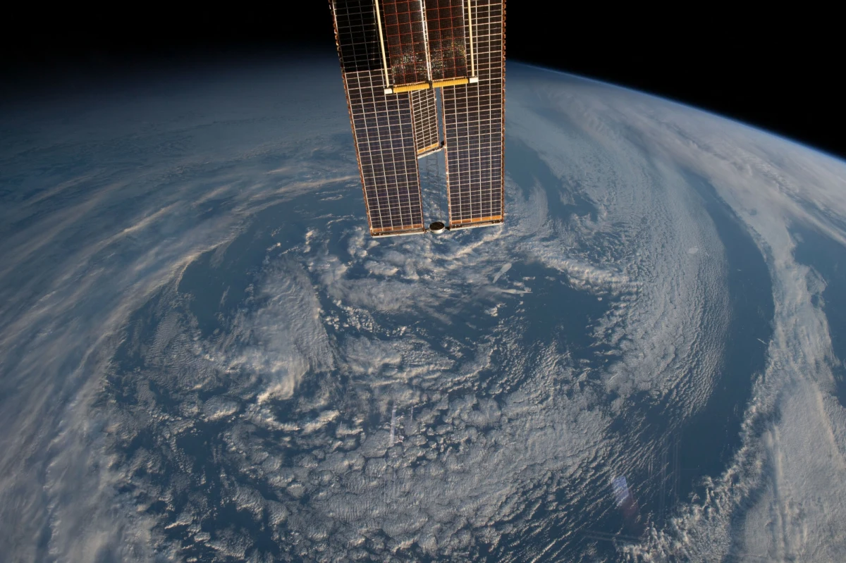 NASA potwierdziła, że przedmiot, który na początku tego miesiąca uderzył w dom na Florydzie, to część Międzynarodowej Stacji Kosmicznej (ISS). Budynek został uszkodzony. Na szczęście nikomu nic się nie stało.