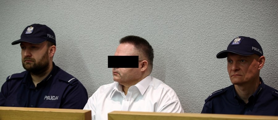 Przed sądem apelacyjnym w Krakowie rozpoczął się w środę proces odwoławczy Roberta J. oskarżonego o brutalne zabójstwo młodej kobiety pod koniec 1998 r. Sąd pierwszej instancji skazał go na dożywocie. Wyrok zaskarżyli obrońcy i prokurator.