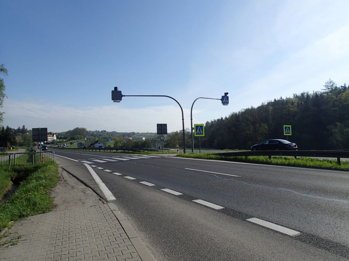 W czwartek ok. godz. 9:00 zmieniona zostanie organizacja ruchu na zakopiance. Chodzi o odcinek ok. 100 metrów drogi krajowej nr 7 w Głogoczowie, w miejscu budowy kładki dla pieszych.