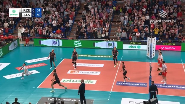 Skrót meczu Asseco Resovia Rzeszów - Jastrzębski Węgiel.
