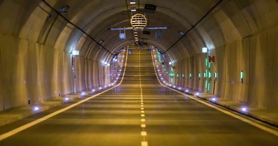 ​Zaplanowano prace serwisowe w tunelu pod Martwą Wisłą w nocy z soboty na niedzielę. Obiekt będzie całkowicie wyłączony z ruchu w obu kierunkach.