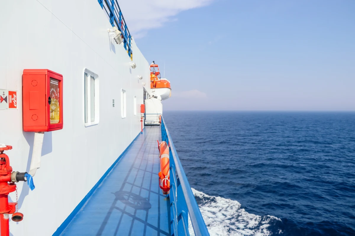 Około 30 osób zostało rannych po tym, jak w porcie w Neapolu statek pasażerski uderzył o nabrzeże - podała agencja Ansa. Przypuszcza się, że przyczyną wypadku był gwałtowny poryw wiatru.