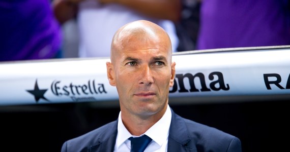 Czy Zinedine Zidane wróci do trenowania piłkarzy? Taki scenariusz wieszczą media z Niemiec i Hiszpanii. Słynny Francuz miałby objąć w przyszłym sezonie drużynę Bayernu Monachium.