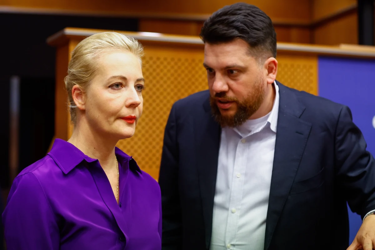 Policja Argentyny naprowadziła polskie organy ścigania na trop w sprawie grupy obywateli Polski mających pracować dla rosyjskich służb wywiadowczych, która w marcu napadła na rosyjskiego opozycjonistę Leonida Wołkowa - pisze hiszpańskojęzyczny portal Infobae. Dodaje, że kluczową dla wykrycia spisku osobą jest 38-letni mieszkaniec Bydgoszczy Grzegorz D.