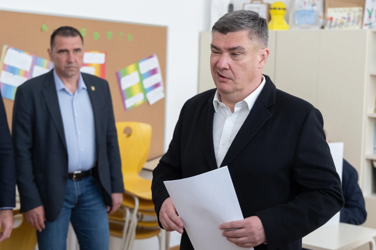 ​Chorwacki Trybunał Konstytucyjny zakazał prezydentowi Zoranowi Milanoviciowi objęcia funkcji premiera, jeśli Socjaldemokratycznej Partii Chorwacji (SDP) uda się zebrać większość, niezbędną do utworzenia nowego rządu. Wybory parlamentarne w Chorwacji odbyły się w środę. Prezydent, wbrew decyzji TK, przewodził kampanii SDP.