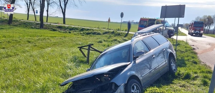 6 osób trafiło do szpitala po porannym wypadku w Hubinku na Lubelszczyźnie. Auto osobowe zderzyło się tam z busem. 