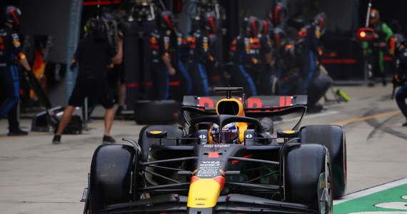 Max Verstappen nie do zatrzymania. Trzykrotny mistrz świata Formuły 1 i lider tegorocznego cyklu wygrał w niedzielę w Szanghaju wyścig o Grand Prix Chin, piątą rundę cyklu. To jego czwarte zwycięstwo w sezonie i 58. w karierze.