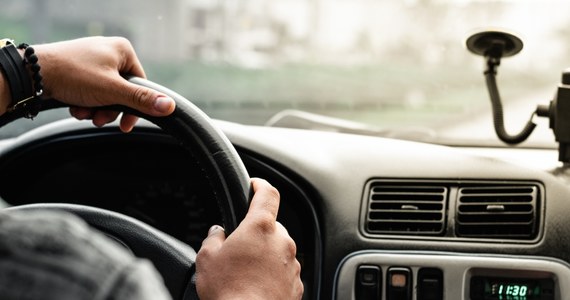 Wypadek w miejscowości Trzcianne w woj. podlaskim. Potrącono mężczyznę, który jest kandydatem na wójta. W sprawę był zaangażowany inny kandydat, a wszystkiemu przyjrzy się policja. Zarówno pod kątem kryminalnym, jak i naruszenia kodeksu wyborczego.